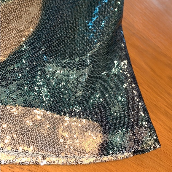 Tahari ~Size M~Caicos Sequin Mermaid Tank Top - Picture 8 of 16